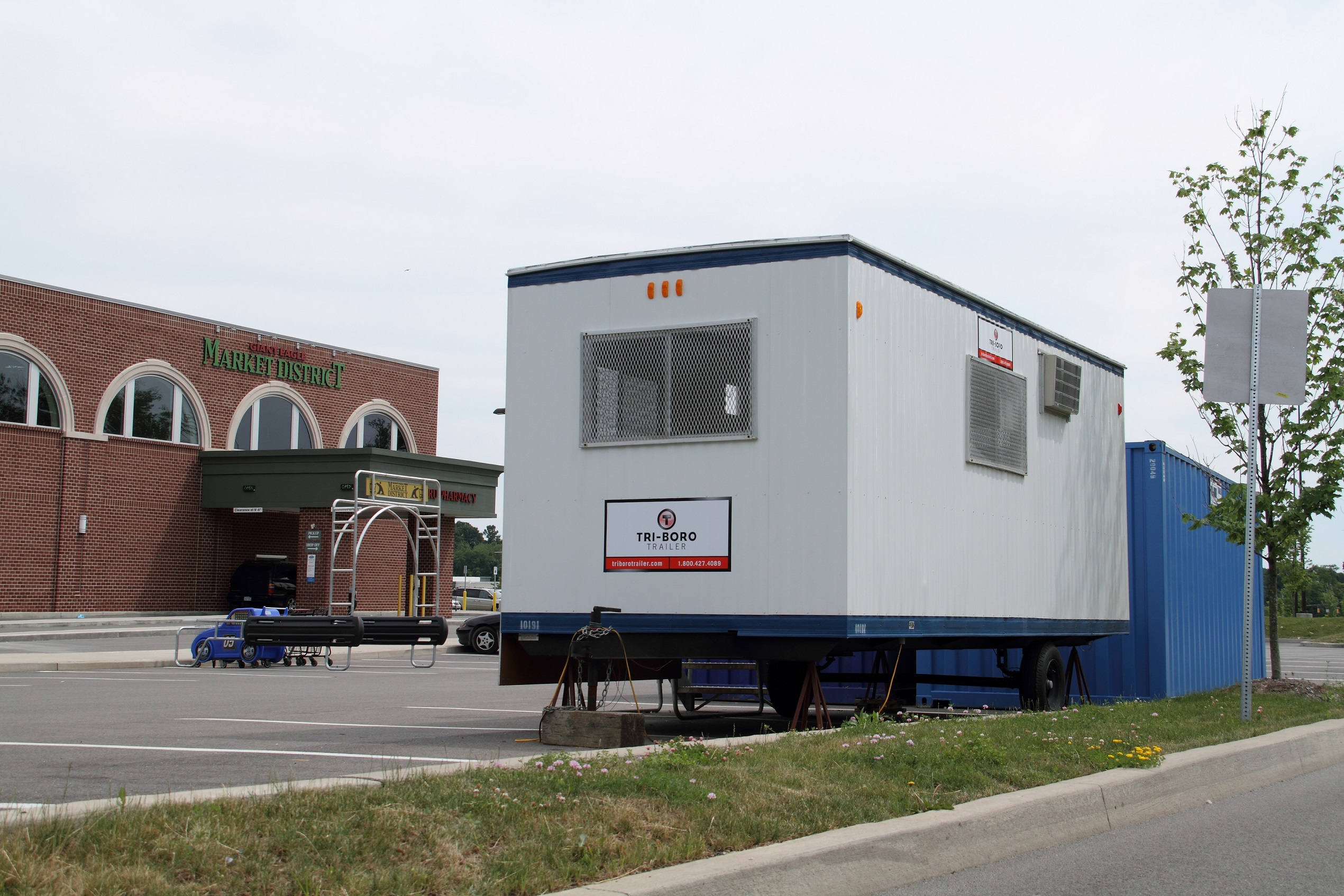 8x24 and 20' Container - Tri-Boro Trailer