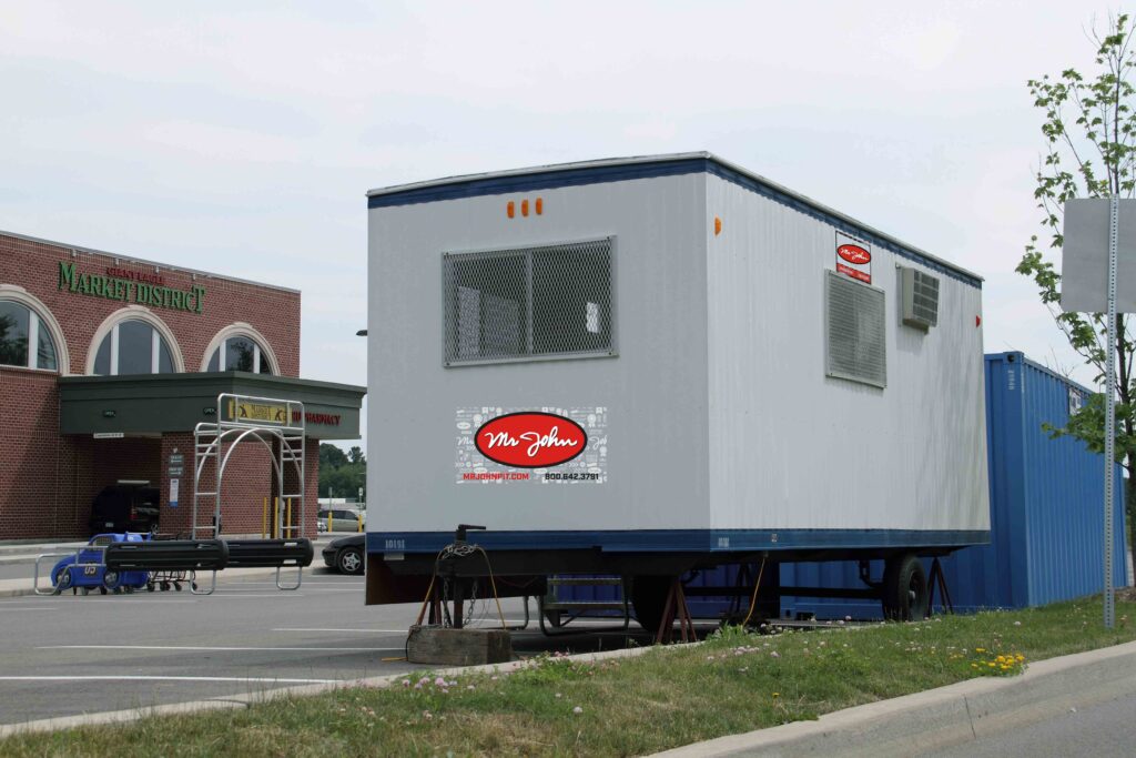 8x24 Office trailer compact